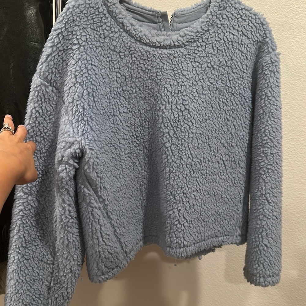 Lululemon Blue  sherpa top ptp 20’